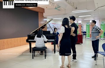 Công dụng của đàn Piano đối với trẻ em