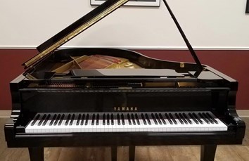 Đàn Piano YAMAHA C5E 53430xx
