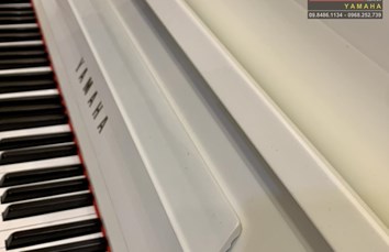 Đàn Piano cơ Yamaha 