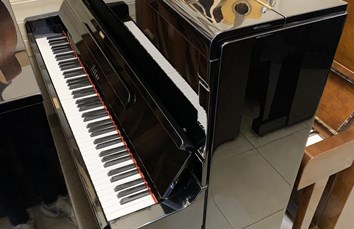 Đàn Piano cơ ATLAS