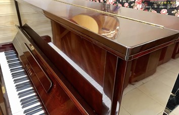 Đàn Piano cơ VICTOR