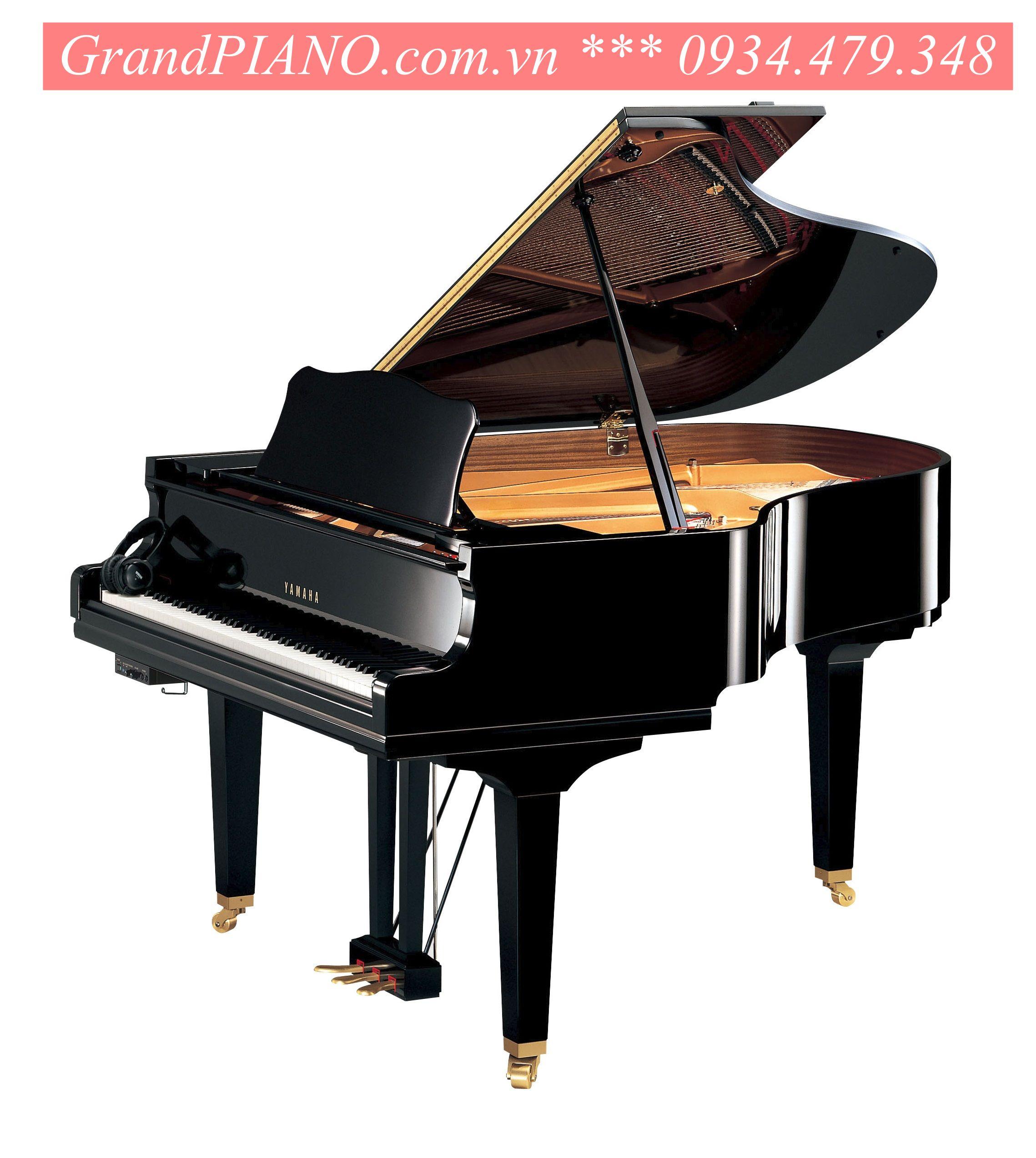 YAMAHA Baby Grand GC2 