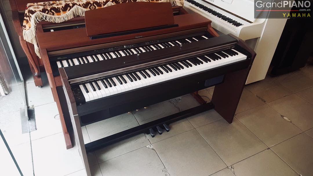 CASIO PX-700 