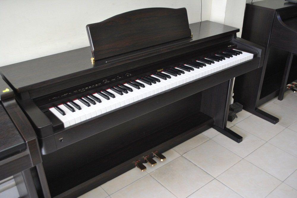 ROLAND HP2800 