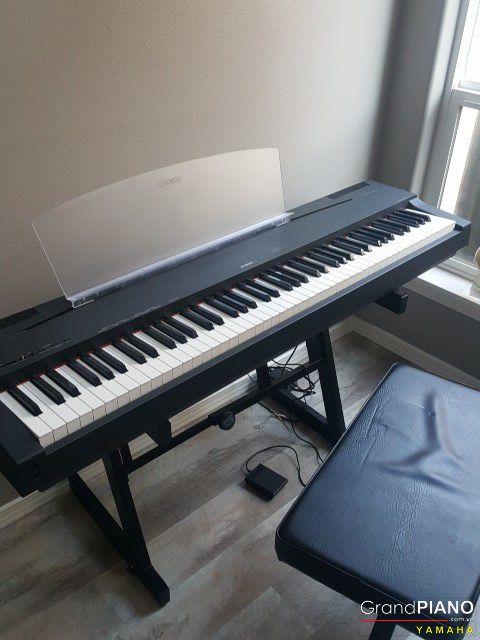 YAMAHA P-70 