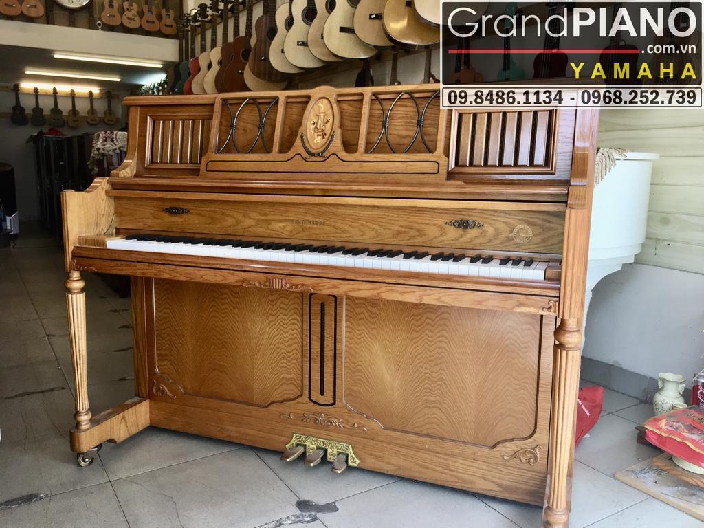 PIANO SAMICK SC-300NST 