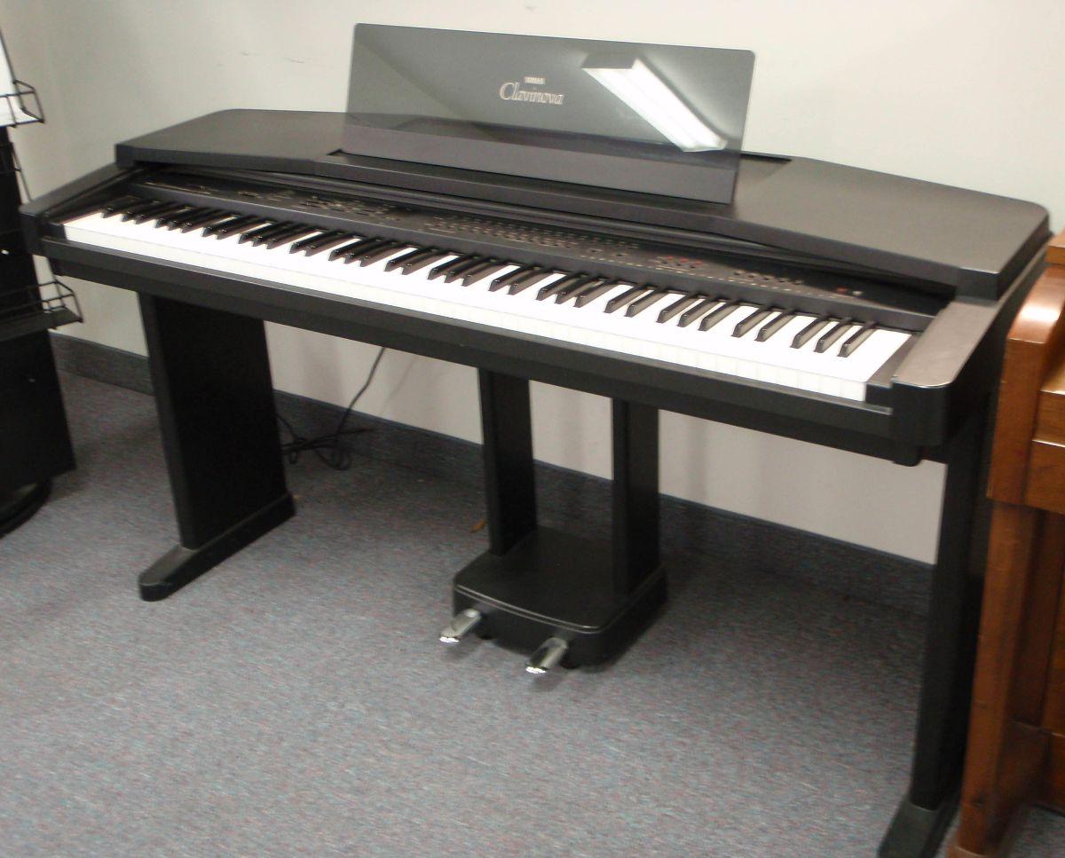 YAMAHA CVP30 