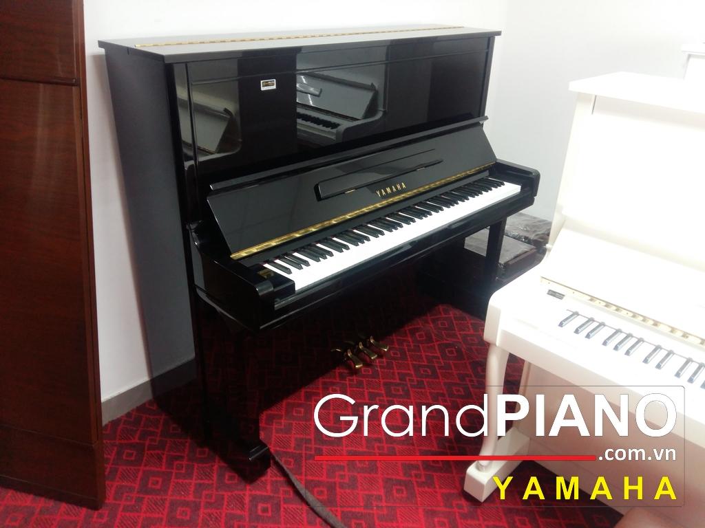 YAMAHA U300 (5508961) 