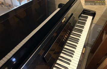 Đàn Piano cơ Yamaha 