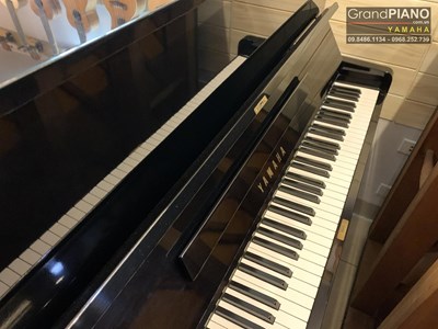 Đàn Piano cơ Yamaha 