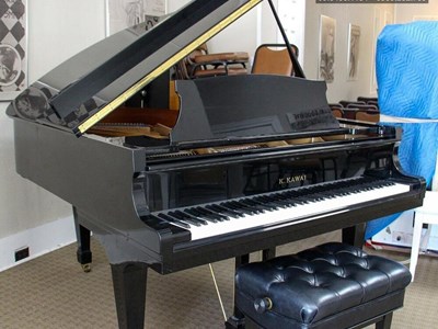 Đàn Piano KAWAI KG2D 13568xx