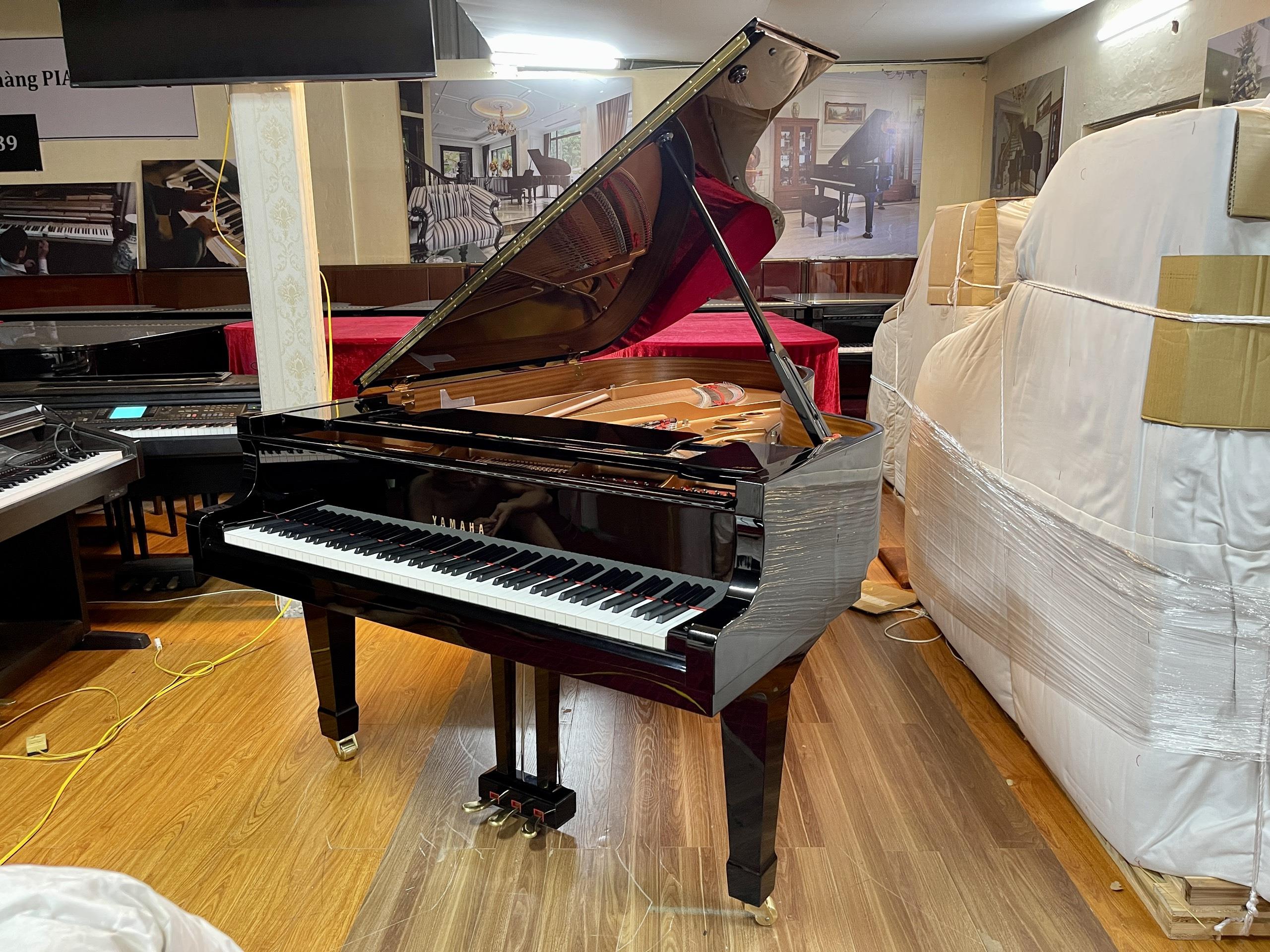Đàn Piano cơ YAMAHA C5LA (61625**)