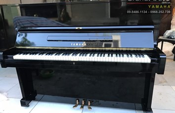 YAMAHA U1E