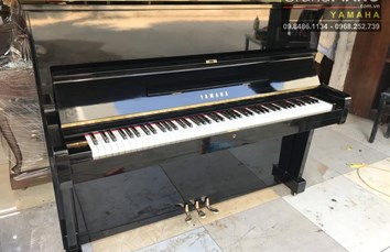 Piano YAMAHA U1E
