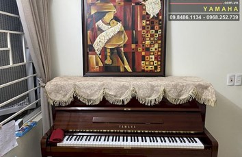 Piano Upright YAMAHA U1E 