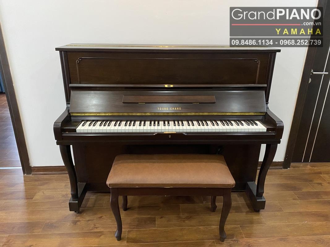 Piano YOUNG CHANG màu gỗ trầm