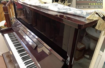 Piano cơ BELTON màu nâu mận