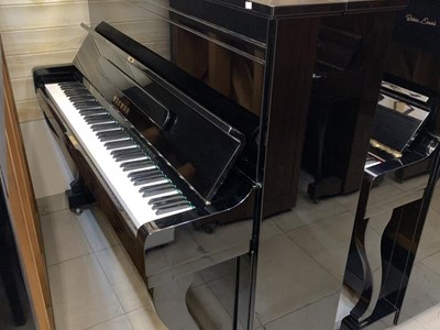 Đàn piano cơ VICTOR 